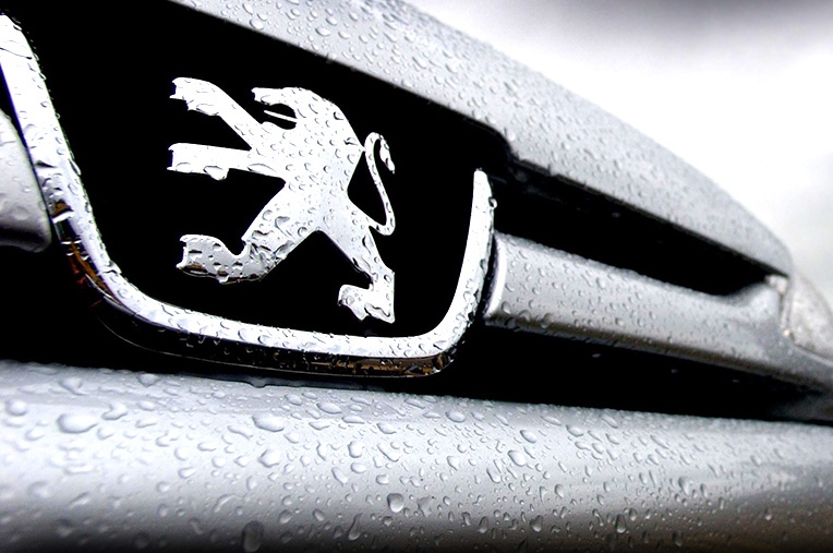 پژو: برنامه فروش 450 هزار خودرو در ایران