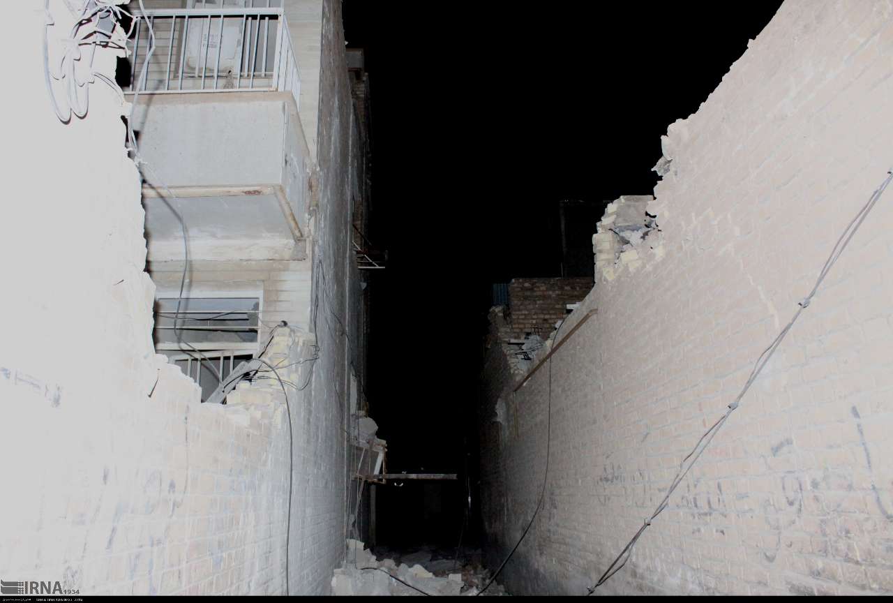 انفجار گاز در اهواز و تخریب 3 منزل مسکونی (+عکس)
