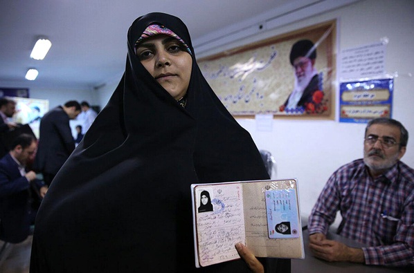 دختر وزیر نفت احمدی نژاد نامزد شورای شهر تهران شد (+عکس)