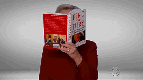 قرائت کتاب ضد ترامپ در مراسم سالانه 