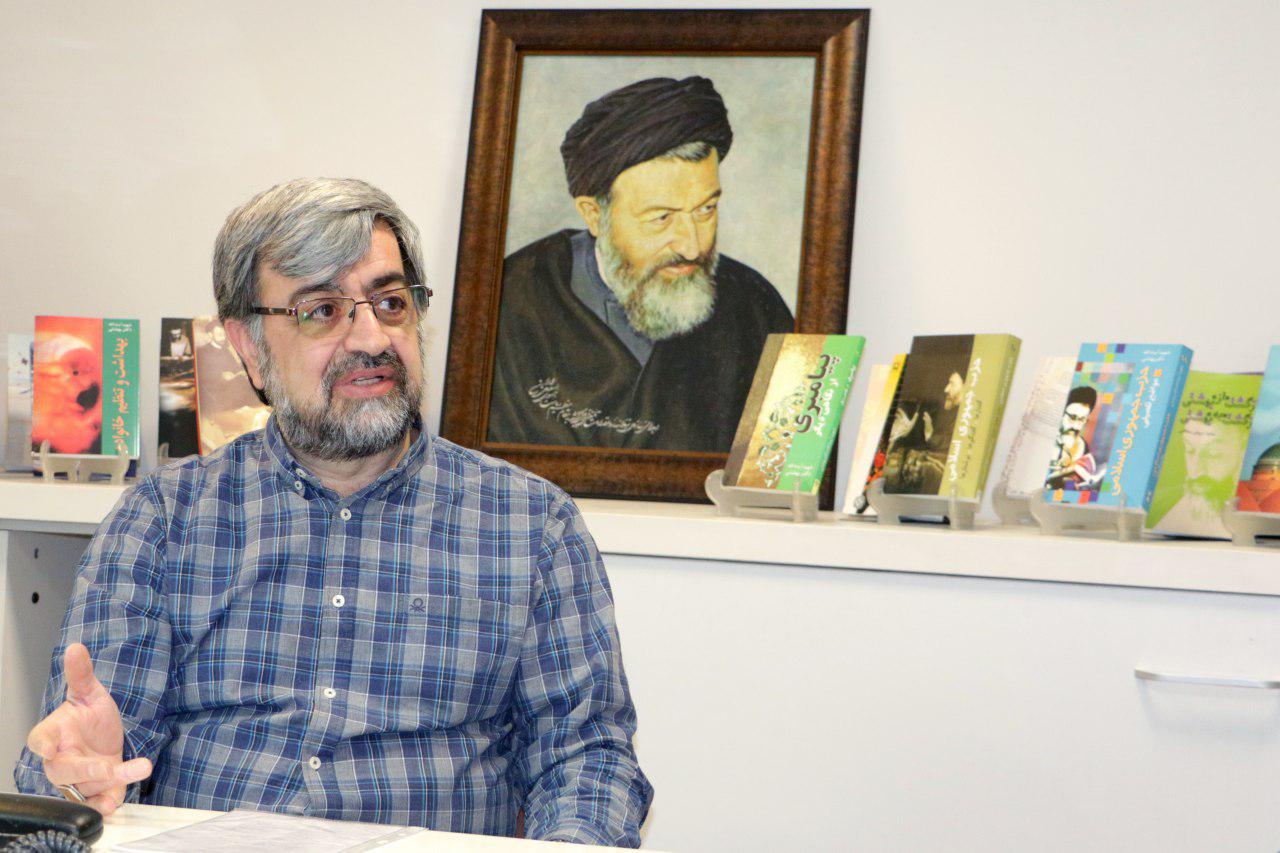علیرضا بهشتی: شهید بهشتی مخالف حجاب اجباری بود/ حجاب با اجبار جواب نمی دهد/ پیامبر هم این کار را نکرد