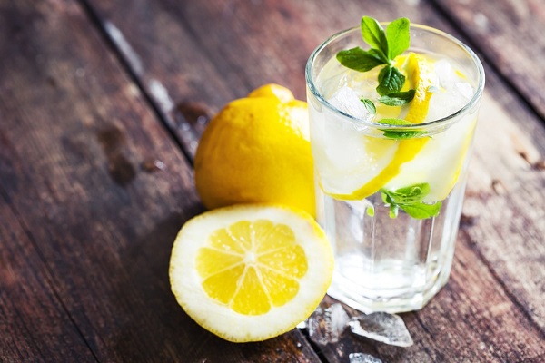 آیا آب لیمو به کاهش وزن کمک می‌کند؟