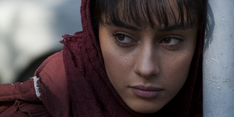 یادداشت علیرضا داوود نژاد درباره چگونگی زمین زدن فیلم فراری: با یقه&zwnj;های بسته و محاسن مرتب آمده بودند تا به ما درس تدین و اخلاق بدهند