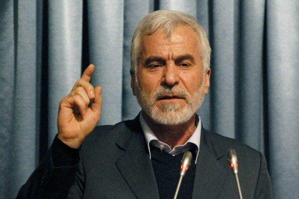 امضا کنندگان نامه به احمدی نژاد، نسبت به دولت روحانی بی مروتی کرده اند/مقامات دولت احمدی نژاد به انتخابات آینده چشم دارند/تحلیل رفتار متناقض امضا کنندگان نامه سرگشاده