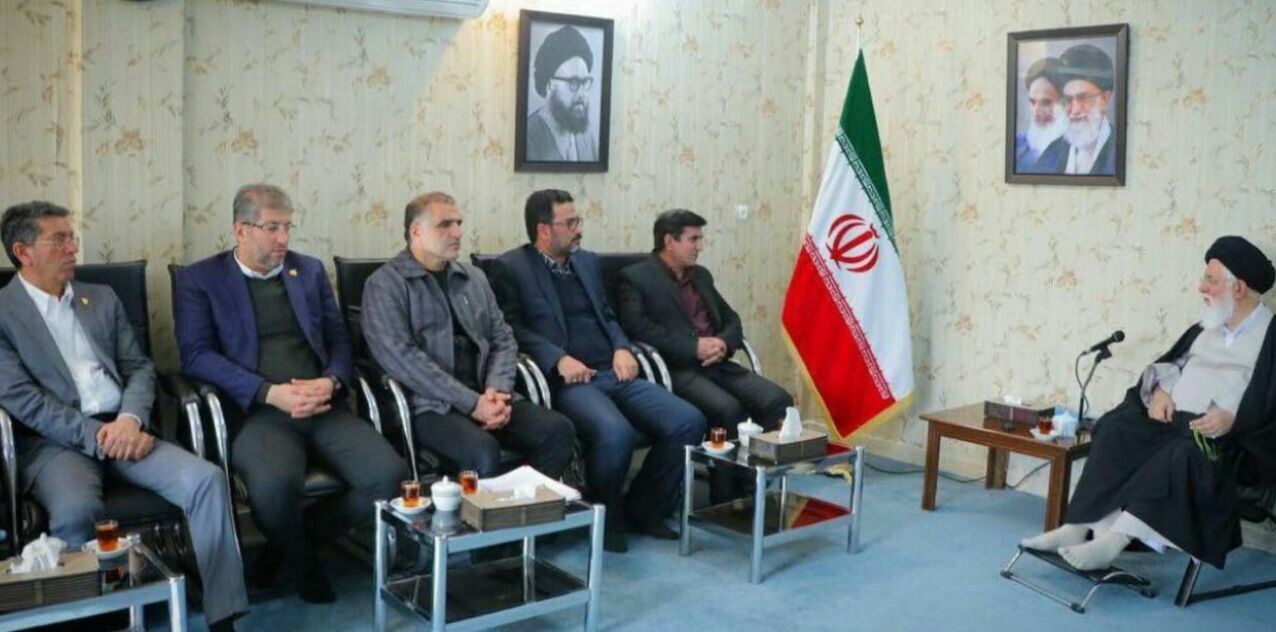 تأکید امام جمعه مشهد بر انتقال سریع باشگاه پدیده