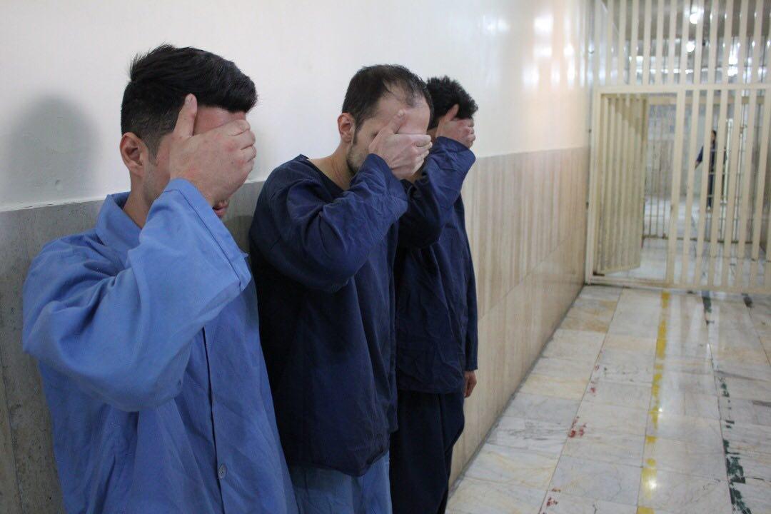 دستگیری باندکلاهبرداران مسابقات رادیویی (+عکس)