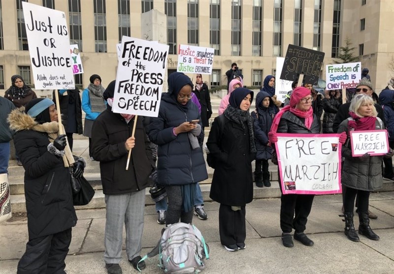 اعتراض گروهی از آمریکایی‌ها به بازداشت مرضیه هاشمی (+عکس)