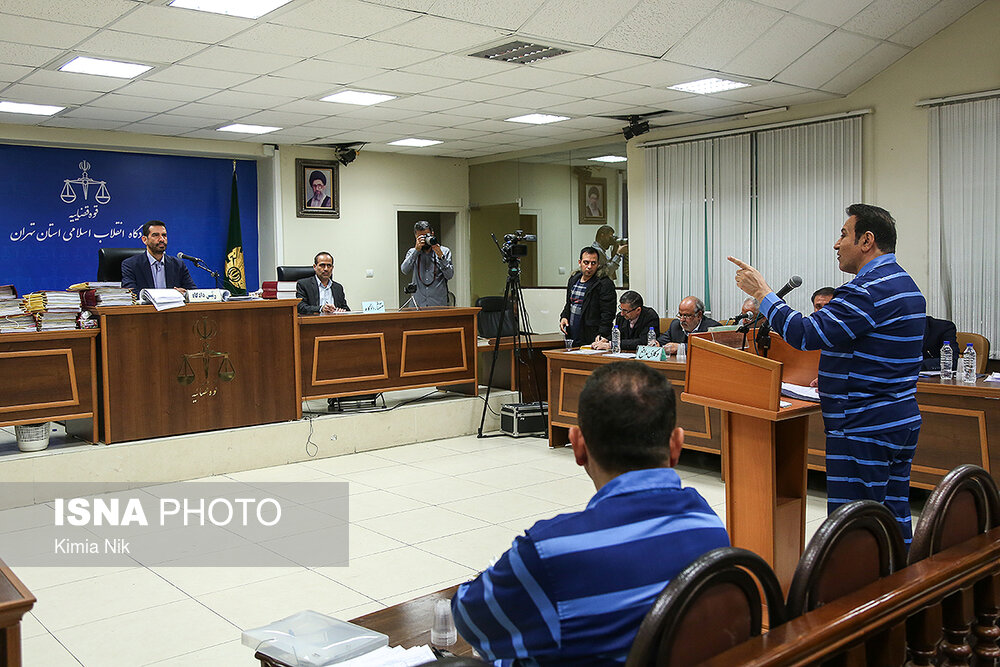 آقای عابر بانک فوتبال و 7 واقعیت اقتصادی و اجتماعی آقای عابر بانک فوتبال و 7 واقعیت اقتصادی و اجتماعی