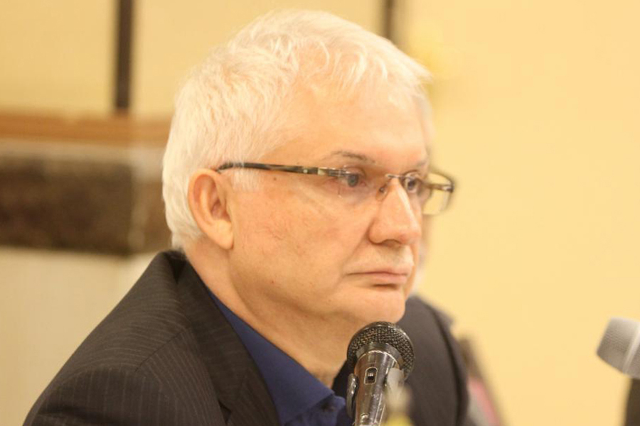 مدیرعامل بانک ایران زمین: کارکنان ما باید توانایی کسب و انتقال دانش را در خود تقویت کنند مدیرعامل بانک ایران زمین: کارکنان ما باید توانایی کسب و انتقال دانش را در خود تقویت کنند