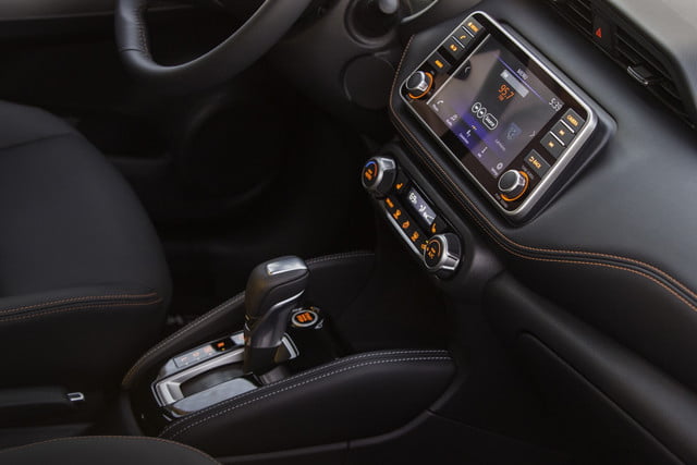 رفاه و گزینه&zwnj;های بیشتر در نیسان کیکس 20 هزار دلاری 2019