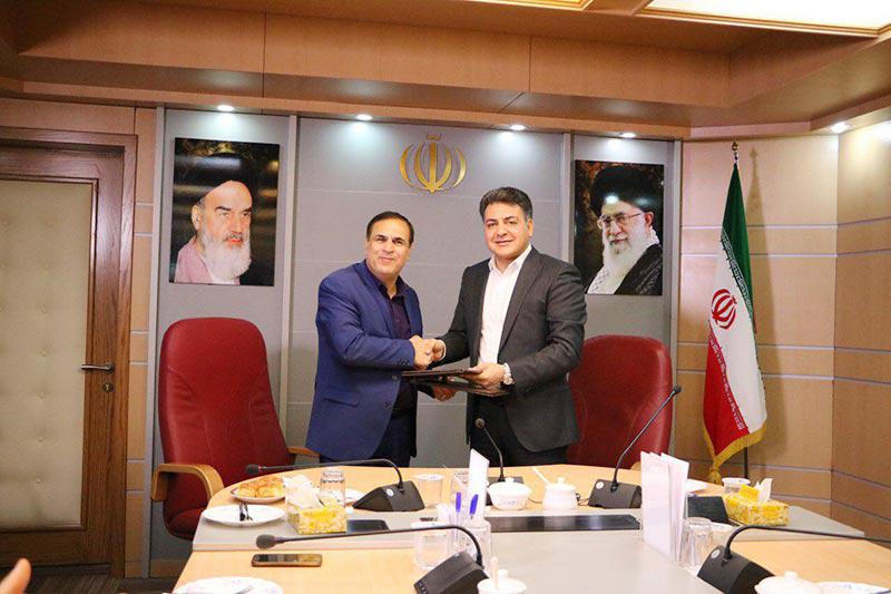 تفاهم نامه همکاری بین شرکت فروشگاههای زنجیره ای رفاه و ستاد فناوری نانو امضا شد