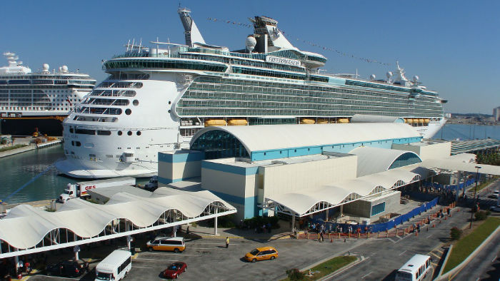 10 کشتی تفریحی غول پیکر مناسب برای مسافرت (+عکس)