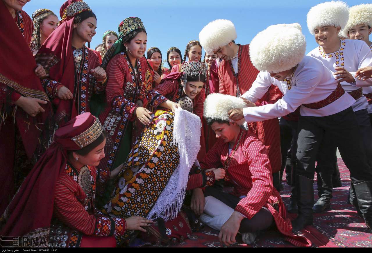 Туркмен падеж. Нуратинские туркмены. Сарыки туркмены. Туркменская свадьба.