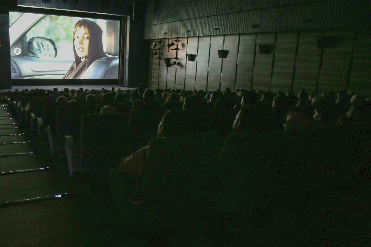 استقبال مخاطبان از اکران &laquo;یک کیلو و بیست و یک گرم&raquo; در جشنواره سلامت