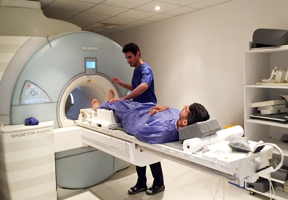 تایید پارگی رباط صلیبی حسین ماهینی