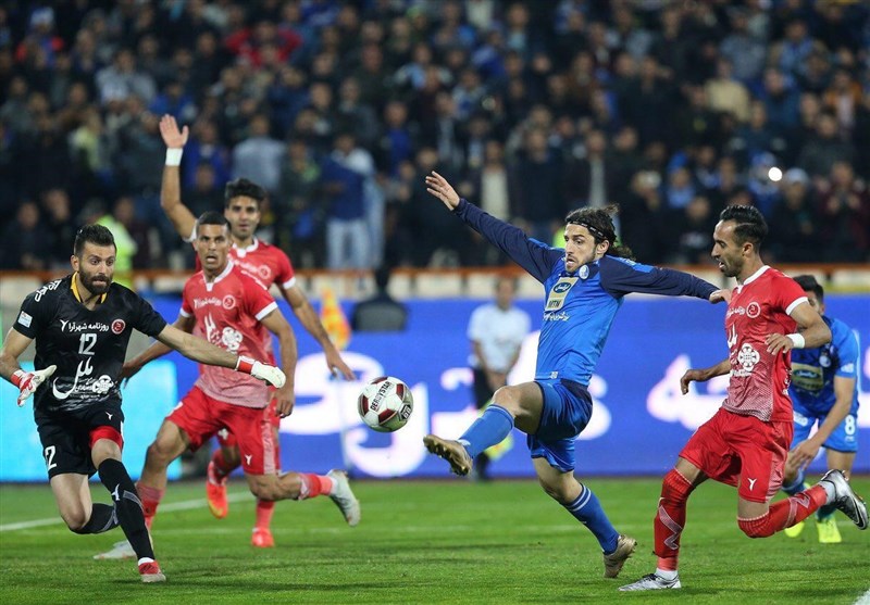 تساوی&zwnj; بدون گل استقلال و پدیده