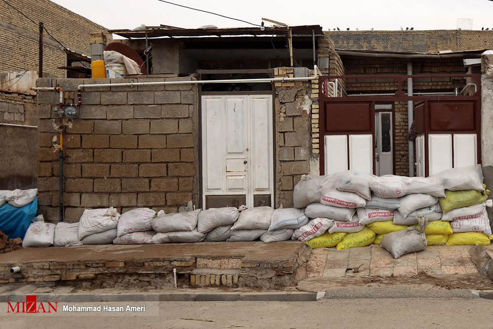 مقابله با سیل در شهر شیبان - خوزستان(عکس)