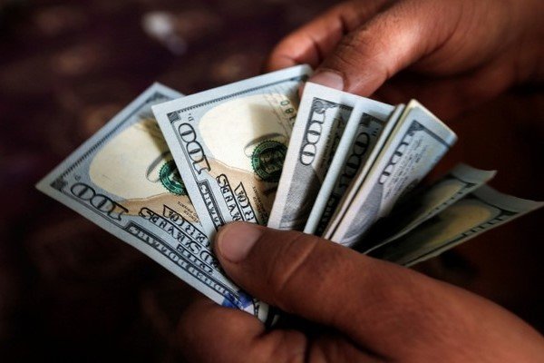 بانک مرکزی: کاهش نرخ رسمی یورو و پوند/ دلار ثابت ماند