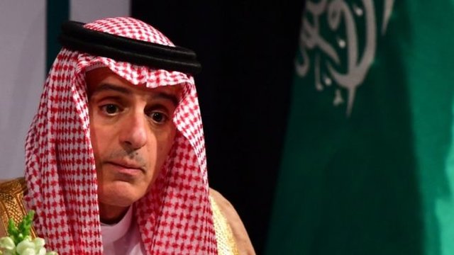 وزیر سعودی: جمهوری موز نیستیم/ حوثی&zwnj;ها ۱۰۰ پهپاد و ۳۰۰ موشک به سمت ما شلیک کرده&zwnj;اند