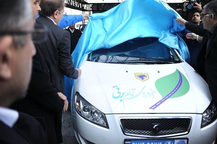 اولین خودروی تمام برقی ایرانی رونمایی شد (+تصاویر)