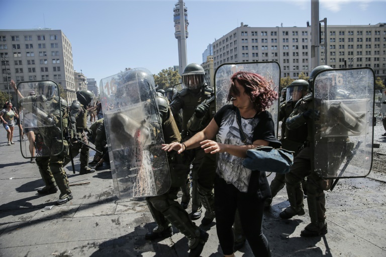 درگیری روز جهانی زن در سانیاگو شیلی