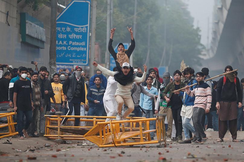 شورش در دهلی هند