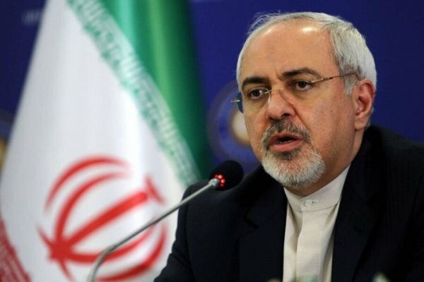 ظریف: تیم &laquo;بی&raquo; با اقدامات جنگ طلبانه دست به خودکشی خواهد زد