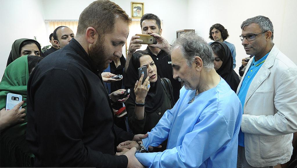 نجفی هم یک انسان است مثل همه ما