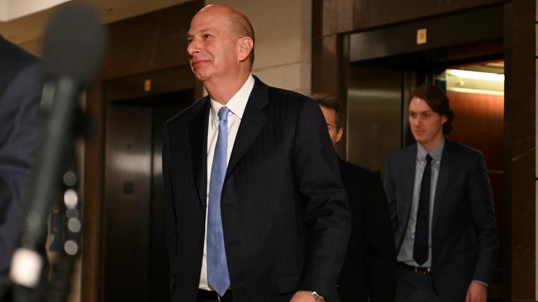 استیضاح ترامپ؛ از آغاز جلسات علنی استماع تا تغییر موضع یک شاهد کلیدی