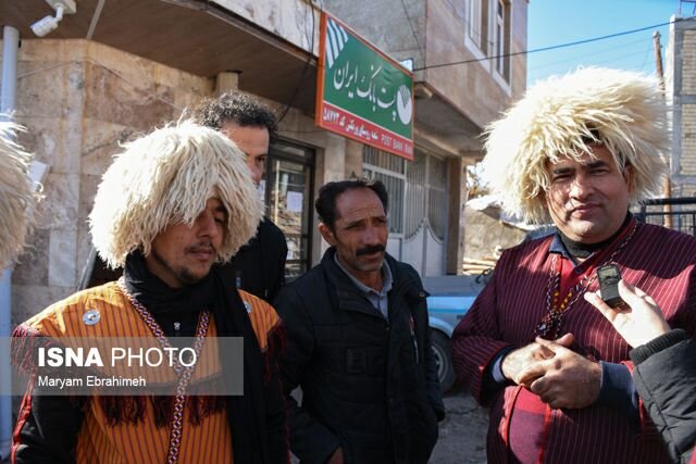 کمک رسانی سیل زدگان &laquo;آق قلا&raquo; به زلزله زدگان &laquo;میانه&raquo;