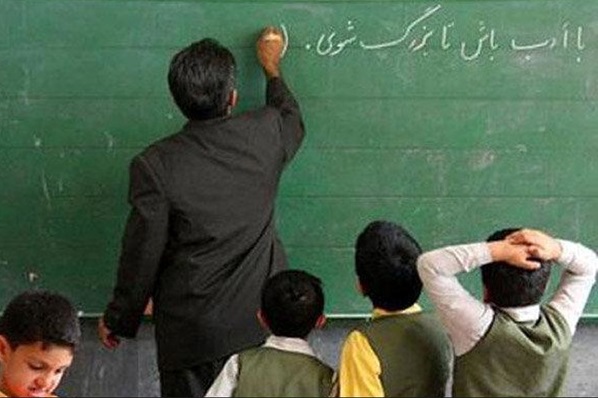 نگرانی از وضعیت معلمان شرکتی با ادامه یافتن تعطیلی مدارس