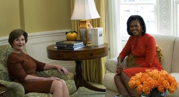 دیدار لورا بوش و میشل اوباما