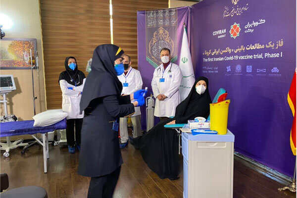 اولین تزریق واکسن ایرانی کرونا برای فرزند رییس ستاد اجرایی فرمان حضرت امام (ره)