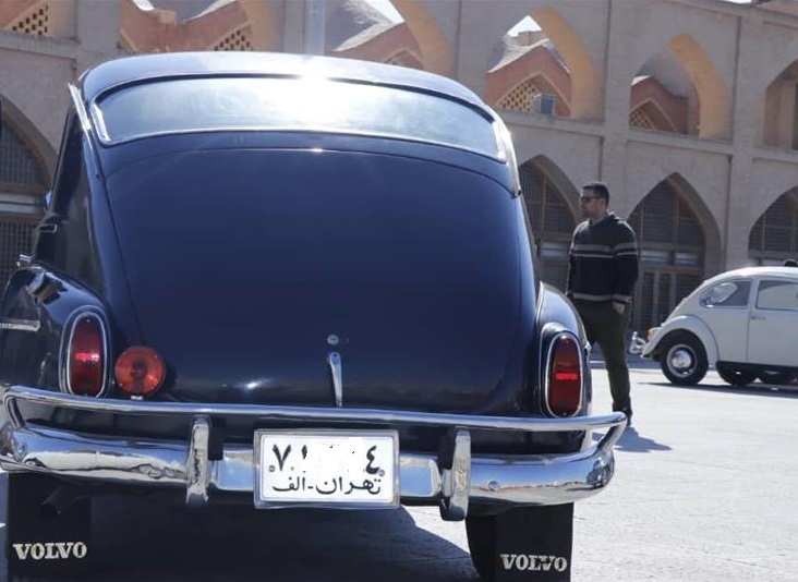 خودروی کلاسیک 60 ساله با کار فقط هزار کیلومتر در اصفهان (+عکس)