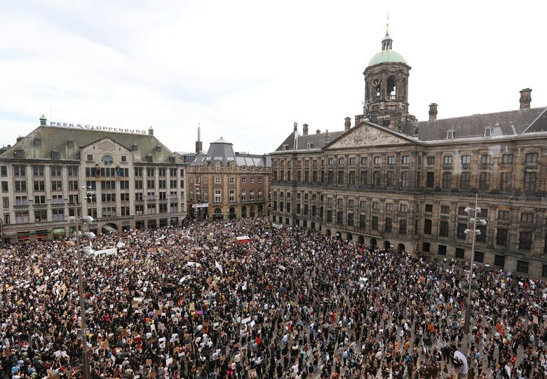 تظاهرات جهانی هلند
