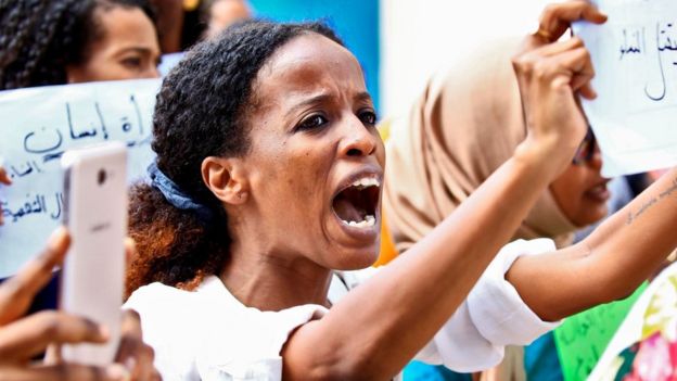 قوانین جدید سودان: آزادی نوشیدنی الکلی برای غیر مسلمانان و حذف قوانین شلاق در ملاء عام