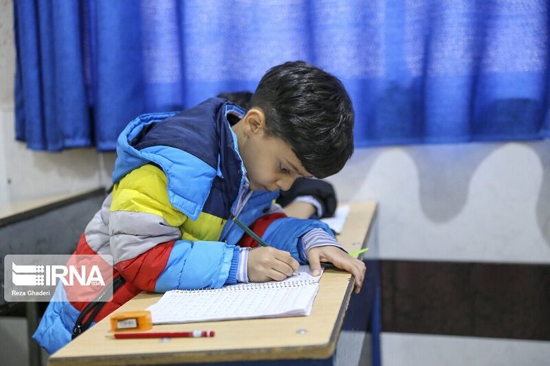 آموزش و پرورش: تکذیب آموزش حضوری در مدارس از 15 آذر
