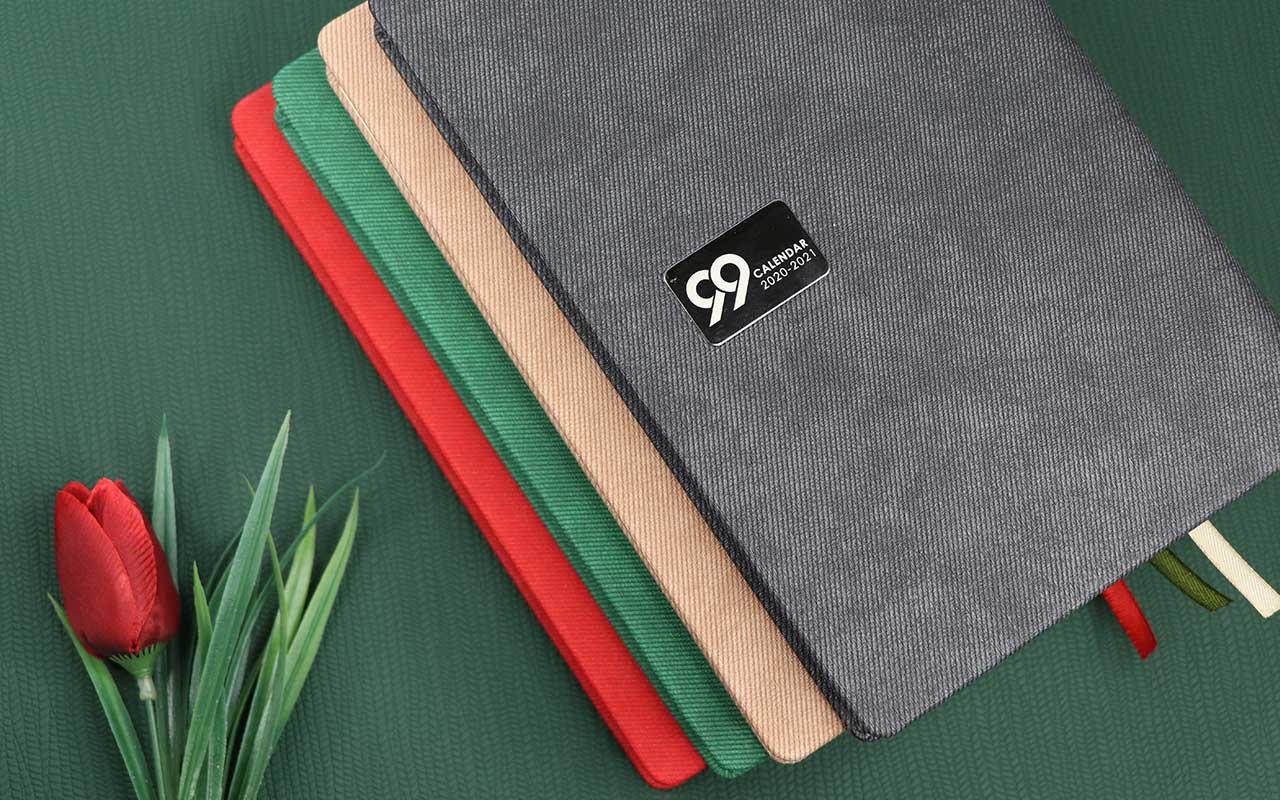 آشنایی با خصوصیات انواع سررسید - سالنامه گاموت سالنامه در انواع رنگ