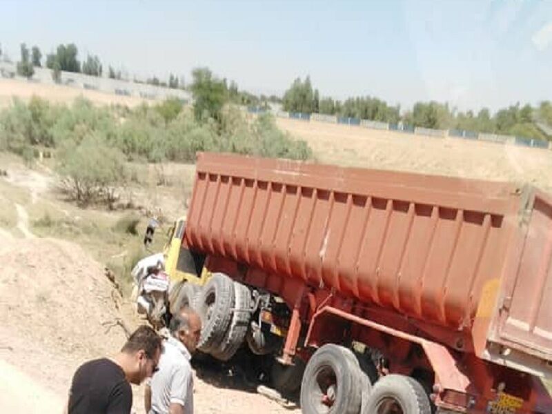 4 کشته در تصادف تریلر با پژو در خوزستان