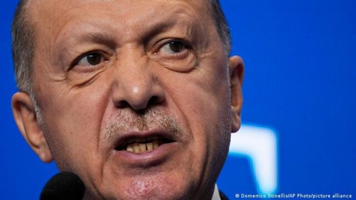 اردوغان: مردم به لیر پس‌انداز کنند، تا غرق نشویم