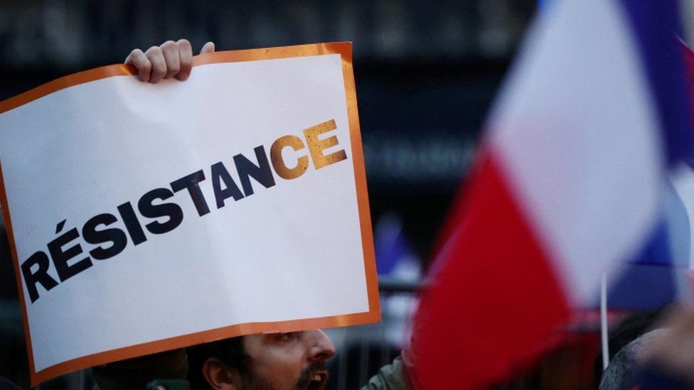 رئیس جمهور فرانسه: روی مخ واکسن نزن ها می‌روم/ انتقاد مخالفان از  بددهنی مکرون