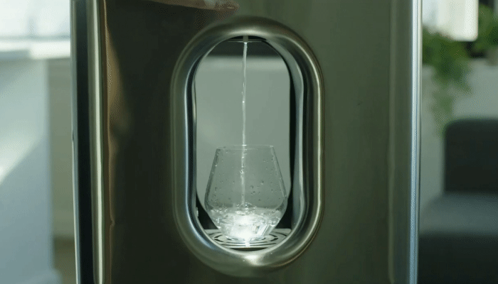 کارا پیور؛ دستگاهی که هوا را به آب معدنی تبدیل می‌کند!