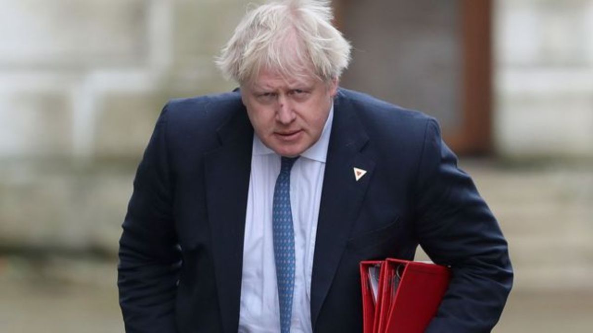 عذرخواهی دوباره نخست وزیر بریتانیا به دلیل میهمانی در قرنطینه کرونایی
