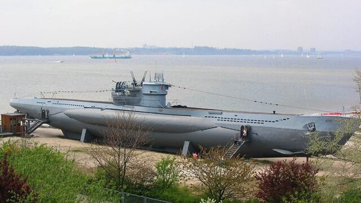 اسرائیل: خرید 3 زیردریایی از آلمان
