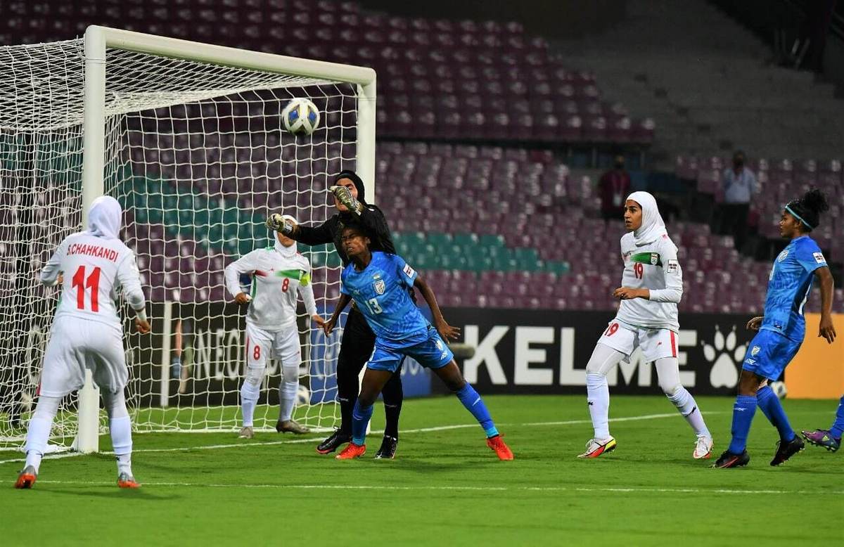 اولین امتیاز تاریخی فوتبال زنان ایران در جام ملت‌ها
