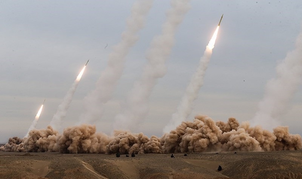 شبیه سازی حمله موشکی سپاه به تاسیسات اتمی اسرائیل (فیلم)