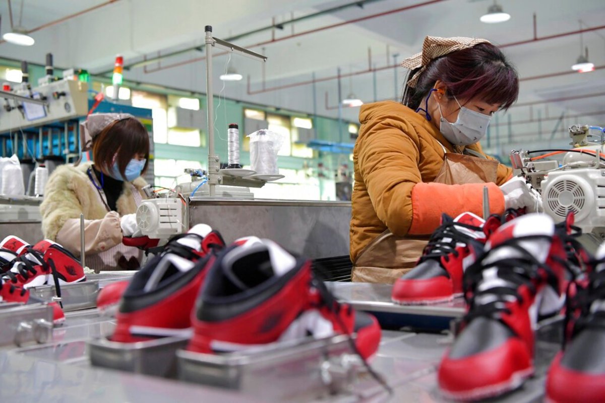 چین؛ مقابله با آزار جنسی زنان در محیط کار/ ممنوعیت سوال از وضعیت تاهل در استخدام