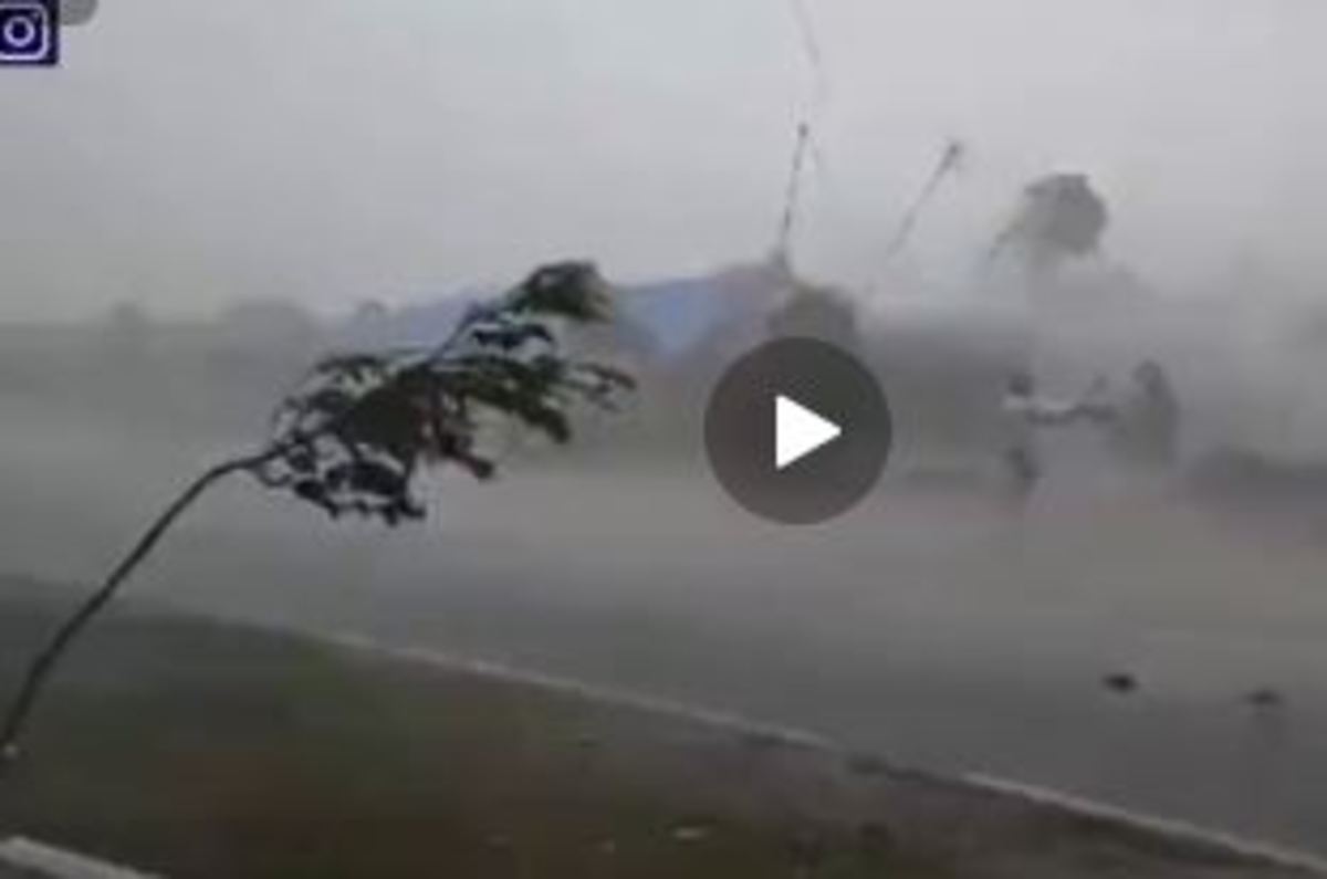 گردباد کشنده در جنوب اندونزی (فیلم)