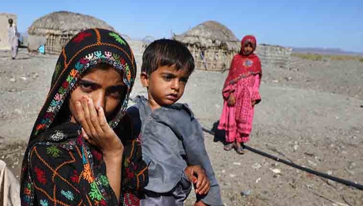 ضرورت از سرگیری توزیع شیر و تغدیه در مدارس سیستان و بلوچستان/ رتبه اول لاغری دانش آموزان استان در کشور