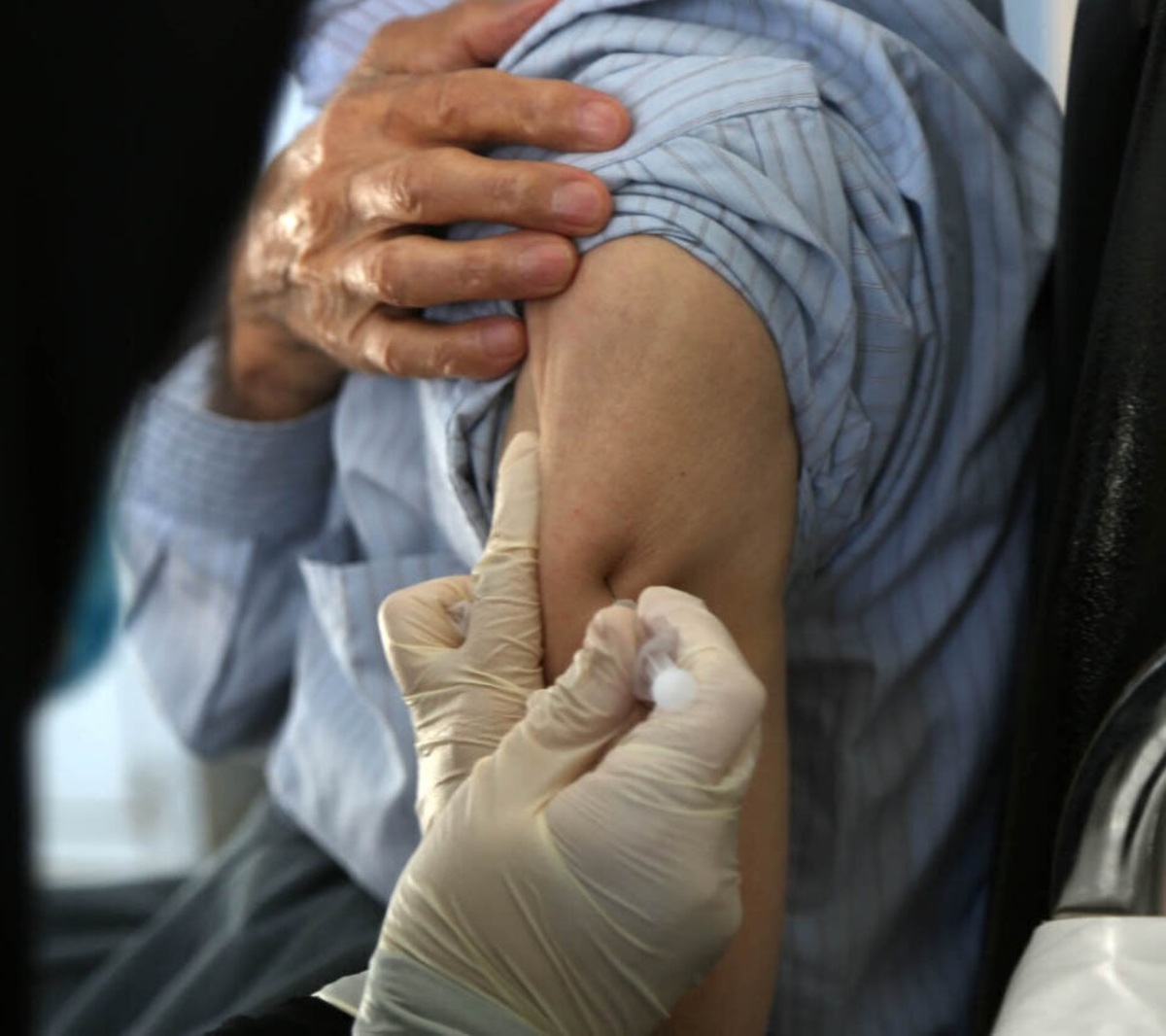 دانشگاه علوم پزشکی کرمانشاه: واکسن نزده‌ها ۲۰ برابر بیشتر در معرض خطر مرگ ناشی از ابتلا به کرونا قرار دارند